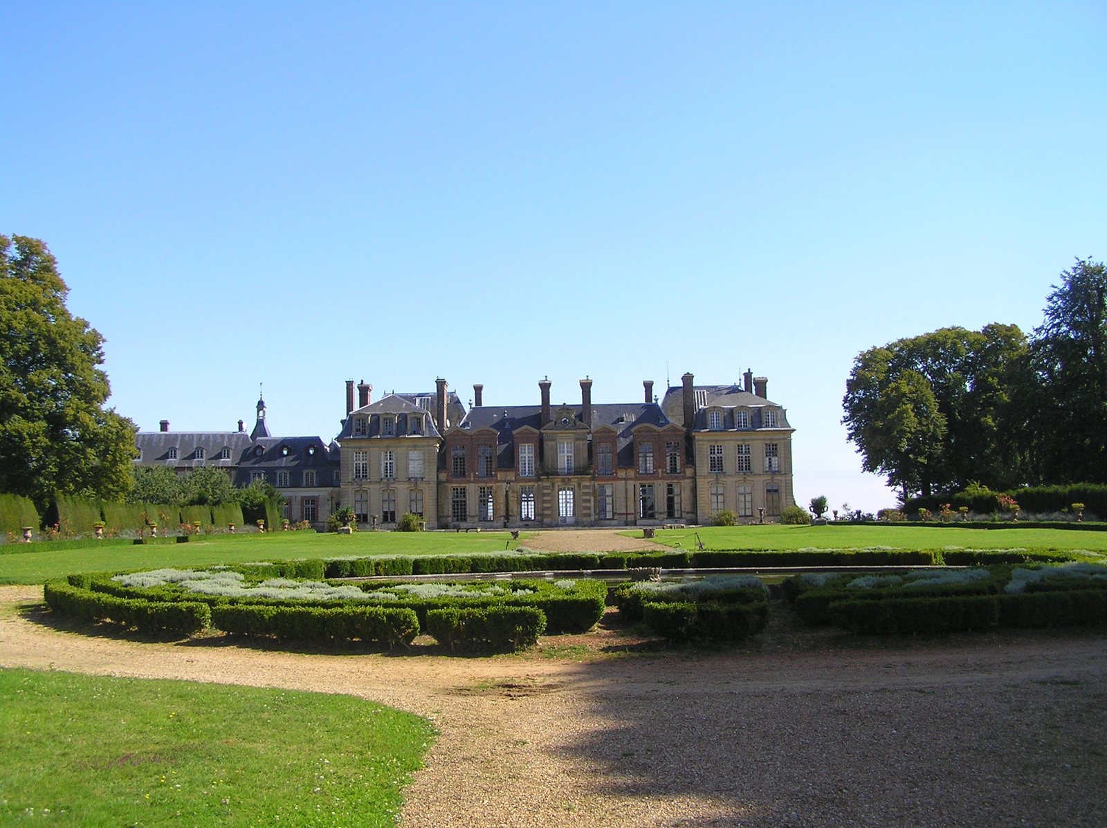 Le château de Thoiry et ses jardins